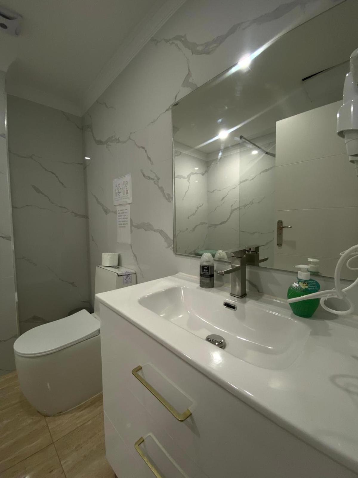 Bambu Hostel Capsules Sewilla Zewnętrze zdjęcie
